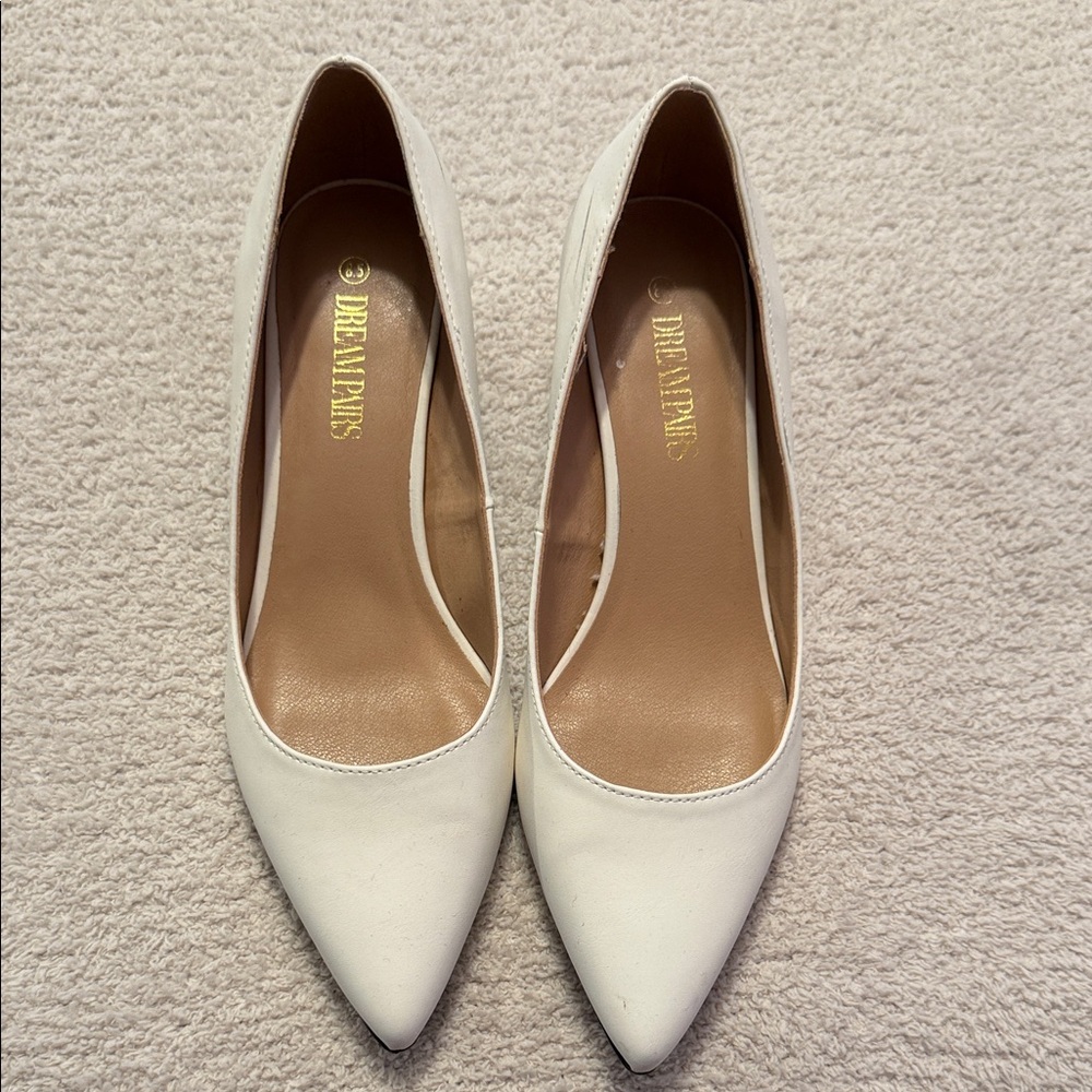 Dream Pairs Women's Classic White Heels